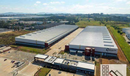 GALPÃO LOGÍSTICO (2.198,56m²), 3 VAGAS. LOCALIZAÇÃO ESTRATÉGICA E SEGURANÇA PARA ESTOCAGEM E ARMAZENAGEM