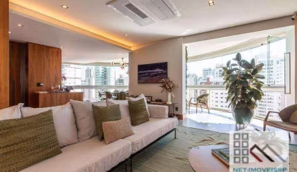 Apartamento Luxuoso 3 Dormitórios (210m²), 3 Suítes, Depósito, 4 vagas. Próximo do Shopping Ibirapuera