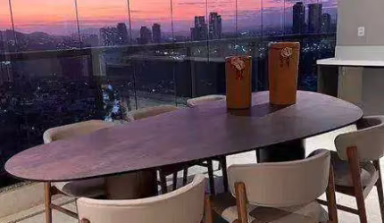 APARTAMENTO 4 DORMITÓRIOS (344m²), 4 SUÍTES, DECORADO E MOBILIADO, VARANDA, 4 VAGAS. NO CENTRO DE ALPHAVILLE