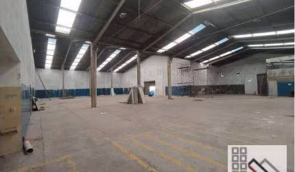 GALPÃO INDUSTRIAL/COMERCIAL (2.769m²), 6 BANHEIROS, 12 VAGAS. LOCALIZAÇÃO ESTRATÉGICA