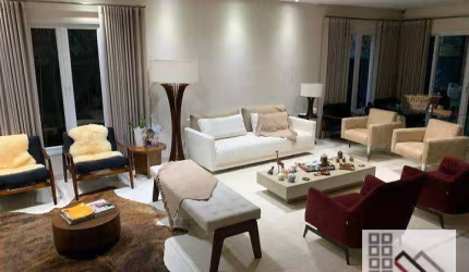 CASA EM CONDOMÍNIO 4 DORMITÓRIOS (570m²), 4 SUÍTES, MOBILIADA, 5 VAGAS. RESIDENCIAL 4, CASA DE CINEMA