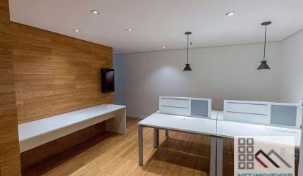 CONJUNTO COMERCIAL (86m²), 2 BANHEIROS, SEMI MOBILIADO, 1 VAGA. EDIFÍCIO DE ALTO PADRÃO NO ITAIM BIBI