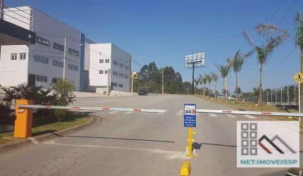 GALPÃO COMERCIAL/INDUSTRIAL (1000m²), 4 BANHEIROS, 6 VAGAS. REGIÃO COM INCENTIVOS FISCAIS