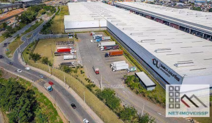 GALPÃO (7.767,66m²), 10 VAGAS. LOCALIZAÇÃO ESTRATÉGICA E SEGURANÇA PARA ESTOCAGEM E ARMAZENAMENTO