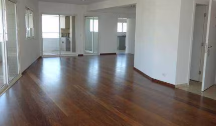 APARTAMENTO 4 DORMS (265m²), 1 SUÍTE, TERRAÇO, 4 VAGAS. LINDA VISTA PANORÂMICA PARA O PARQUE DO IBIRAPUERA