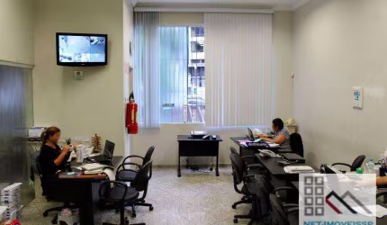 EXCELENTE CONJUNTO COMERCIAL NO CENTRO DE SÃO PAULO