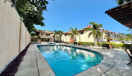 Linda Casa em Condomínio com Área de Lazer Completa