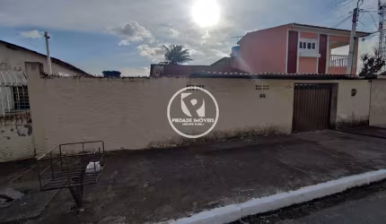 Vende excelente casa com 3 quartos em frente a estação de Tejipió