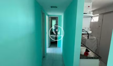 Apartamento para vender no bairro da Torre, próximo a igreja e praça