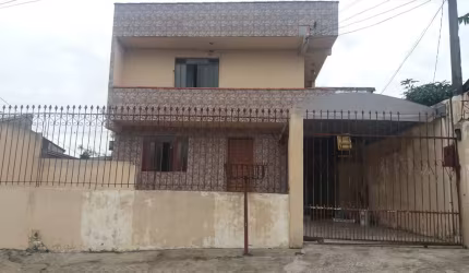 Sobrado com 02 quartos no Sitio Cercado