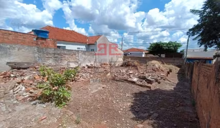 Terreno na Vila Quaggio