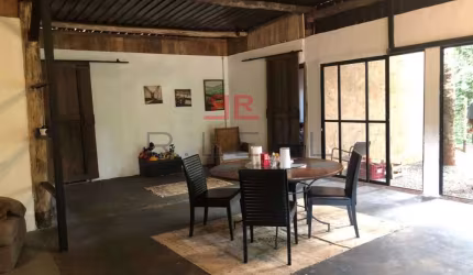 Haras próximo ao condomínio Palmas Del Rey
