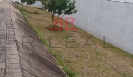 Lote para construção comercial na Vila Cardia