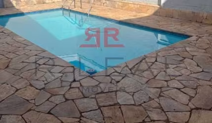 CASA COM EXCELENTE LOCALIZAÇÃO - RESIDENCIAL OU COMERCIAL