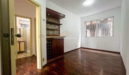 Apartamento com 3 quartos à venda na Simão Irffi, 70, Coração de Jesus, Belo Horizonte por R$ 390.000