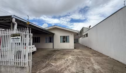Casa para Venda em Guarapuava, Morro Alto, 3 dormitórios, 3 vagas
