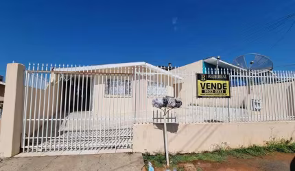 Casa para Venda em Guarapuava, Primavera, 2 dormitórios, 1 banheiro, 1 vaga