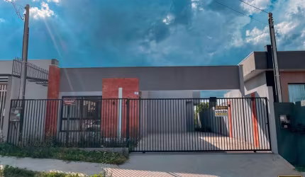 Casa para Venda em Guarapuava, São Cristovão, 3 dormitórios, 1 suíte, 1 banheiro, 4 vagas
