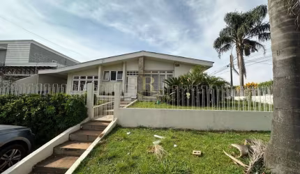 Casa para Venda em Guarapuava, Dos Estados, 3 dormitórios, 1 suíte, 2 banheiros, 4 vagas