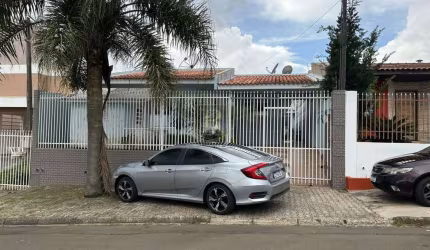 Casa para Venda em Guarapuava, Morro Alto, 3 dormitórios, 1 suíte, 1 banheiro, 2 vagas