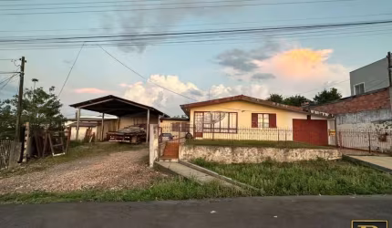 Casa para Venda em Guarapuava, Santana, 4 dormitórios, 2 banheiros, 4 vagas