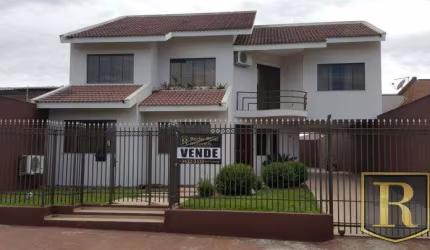 Sobrado para Venda em Guarapuava, Santana, 4 dormitórios, 1 suíte, 3 banheiros, 3 vagas