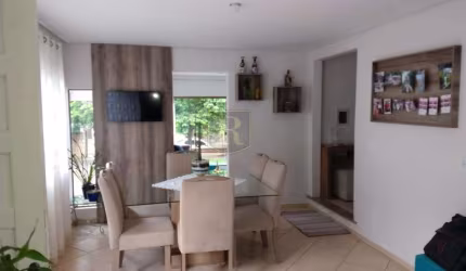 Casa para Venda em Guarapuava, Vila Bela, 3 dormitórios, 1 suíte, 1 banheiro, 2 vagas