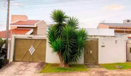 Casa para Venda em Guarapuava, Santa Cruz, 4 dormitórios, 1 suíte, 2 vagas