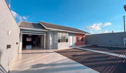 Casa para Venda em Guarapuava, Cascavel, 3 dormitórios, 1 suíte, 3 vagas
