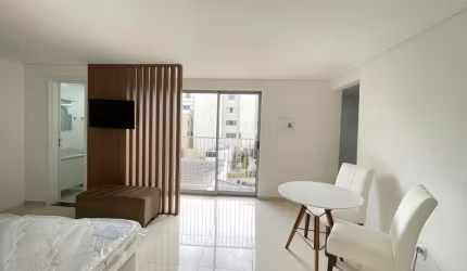 Apartamento para Locação em Guarapuava, Centro, 1 dormitório, 1 banheiro, 1 vaga