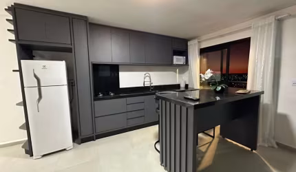 Apartamento para Locação em Guarapuava, Centro, 1 dormitório, 1 suíte, 1 banheiro, 1 vaga