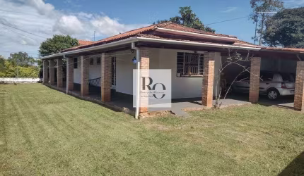 Casa térrea terreno totalmente plano com 3 dormitórios (1 suíte) Jardim Paulista
