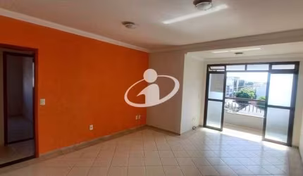 Apartamento com 3 quartos para alugar na Nossa Senhora Aparecida, Uberlândia  por R$ 1.800