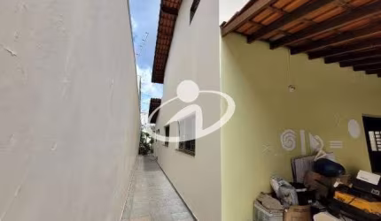 Casa comercial com 1 sala para alugar na Cidade Jardim, Uberlândia  por R$ 7.000