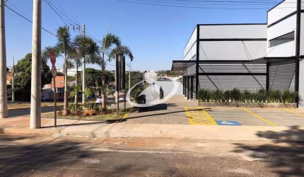 Ponto comercial para alugar no Vigilato Pereira, Uberlândia  por R$ 3.862