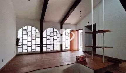 Casa comercial com 3 salas para alugar no Umuarama, Uberlândia  por R$ 12.000