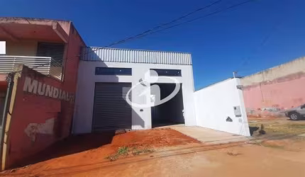 Barracão / Galpão / Depósito para alugar no Jardim Europa, Uberlândia  por R$ 6.000