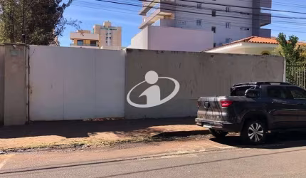 Terreno comercial para alugar no Patrimônio, Uberlândia  por R$ 5.000