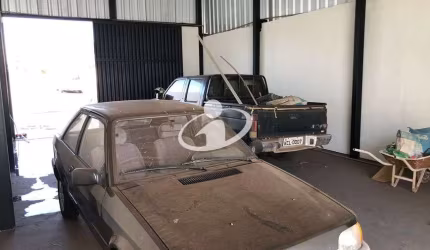 Barracão / Galpão / Depósito para alugar no Osvaldo Rezende, Uberlândia  por R$ 3.500