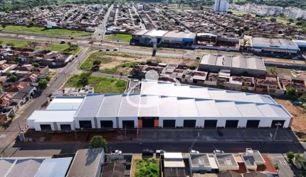 Sala comercial para alugar no Tubalina, Uberlândia  por R$ 4.864