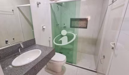 Casa com 3 quartos para alugar no Osvaldo Rezende, Uberlândia  por R$ 3.000