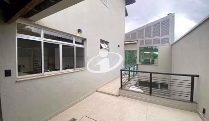 Casa com 3 quartos para alugar na Cidade Jardim, Uberlândia  por R$ 15.000