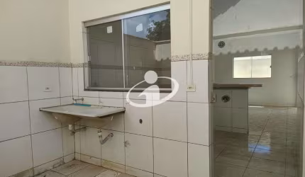 Casa com 2 quartos à venda no Jardim Holanda, Uberlândia , 90 m2 por R$ 250.000