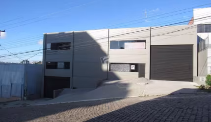 Barracão / Galpão / Depósito para alugar na Cidade Nova, Caxias do Sul  por R$ 18.000