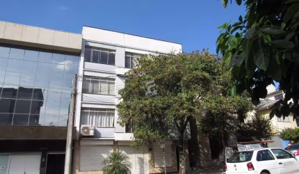 Apartamento com 2 quartos para alugar no Centro, Caxias do Sul  por R$ 1.980