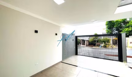 Casa à venda em Maringá, Jardim Paris VI, com 3 quartos, com 105 m²
