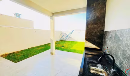 Casa à venda em Maringá, Parque Industrial, com 3 quartos, com 100 m²