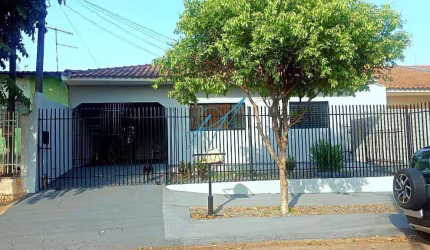 Casa à venda em Maringá, Loteamento Batel, com 3 quartos, com 120 m²