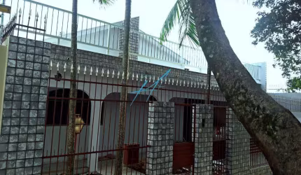 Casa à venda em Maringá, Parque Lagoa Dourada, com 4 quartos, com 194 m²