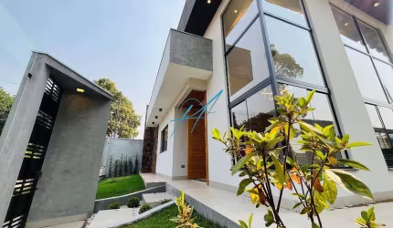 Casa à venda em Maringá, Vila Morangueira, com 3 quartos, com 170 m²